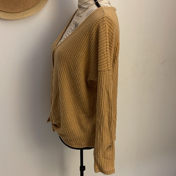 NWT American Eagle Outfitters Tan Ribbed Knit Cardigan Size Small - Picture 5 of 9
